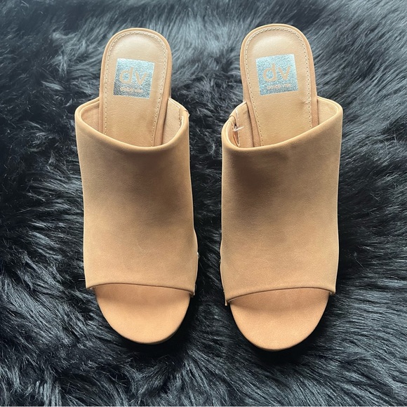 DV by Dolce Vita “Cory” Clogs - Picture 2 of 15